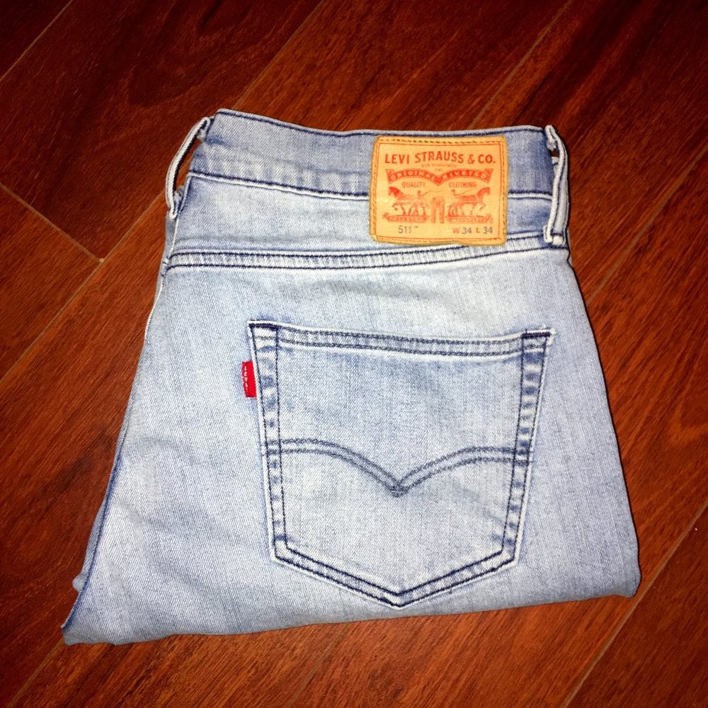 Levi's 511 size 34 x 34 Blue Stitching